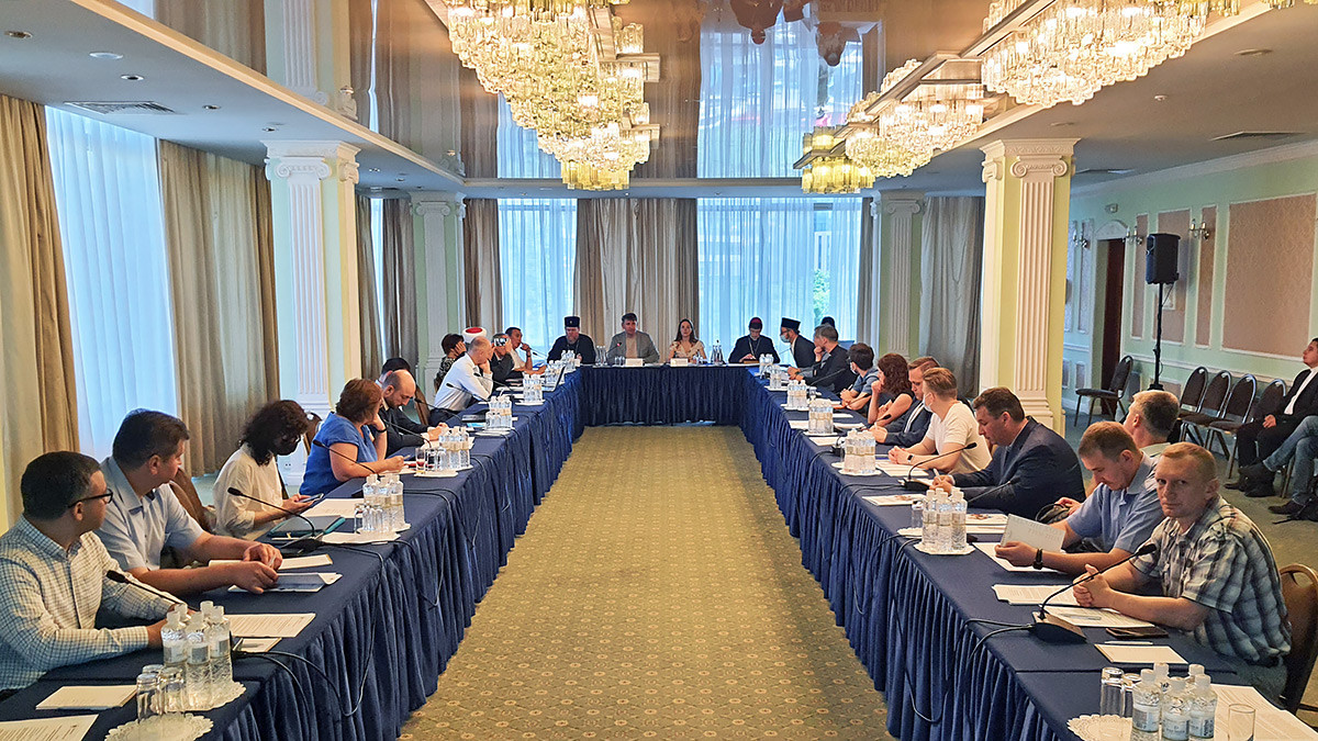 круглий стіл, релігійна свобода, Крим, Донбас, релігійні переслідування, російська окупація, Roundtable, Ukraine